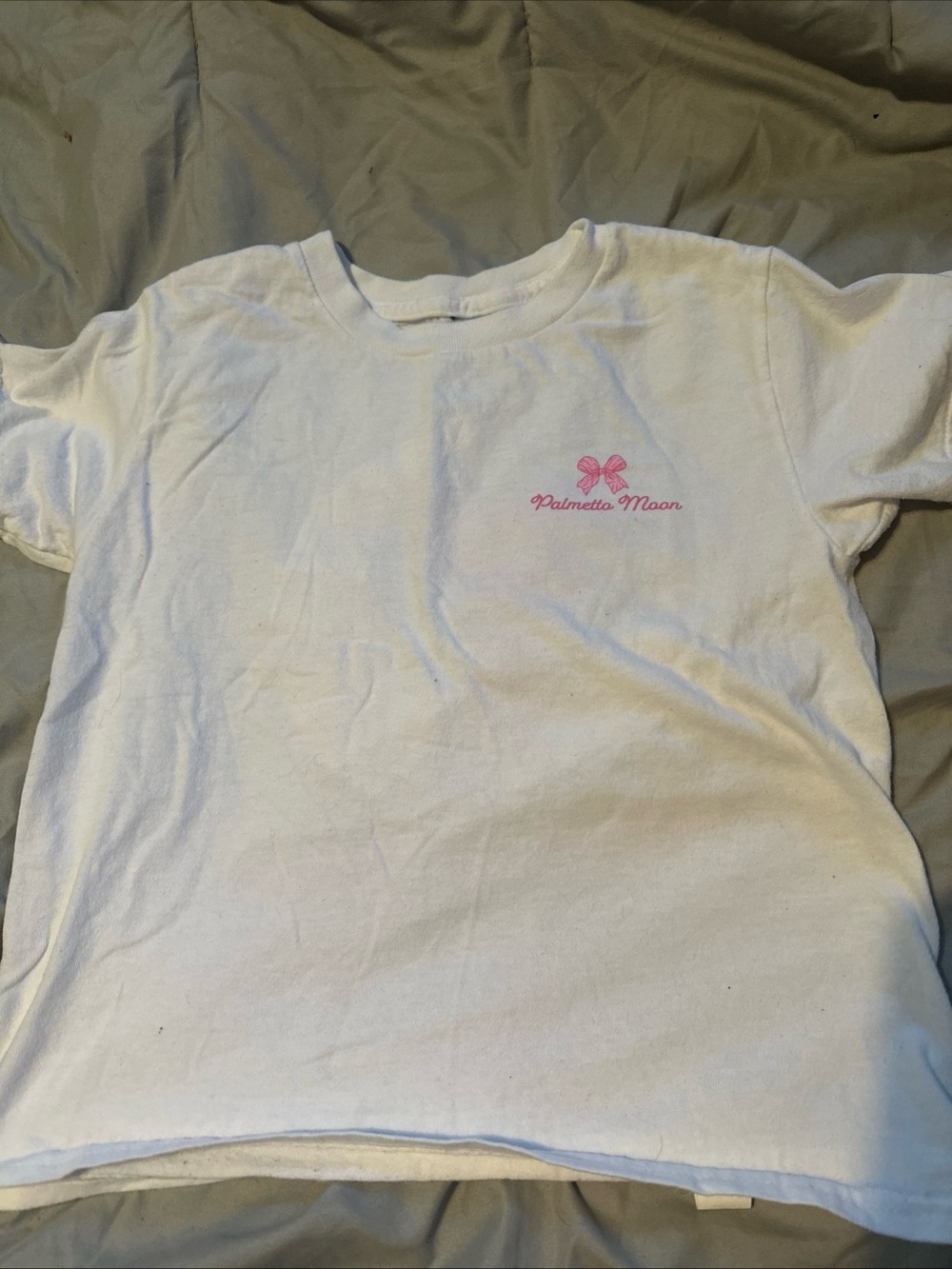Girls Palmetto Moon t-shirt features a pink bow logo Size 5 Tag Torn Out
